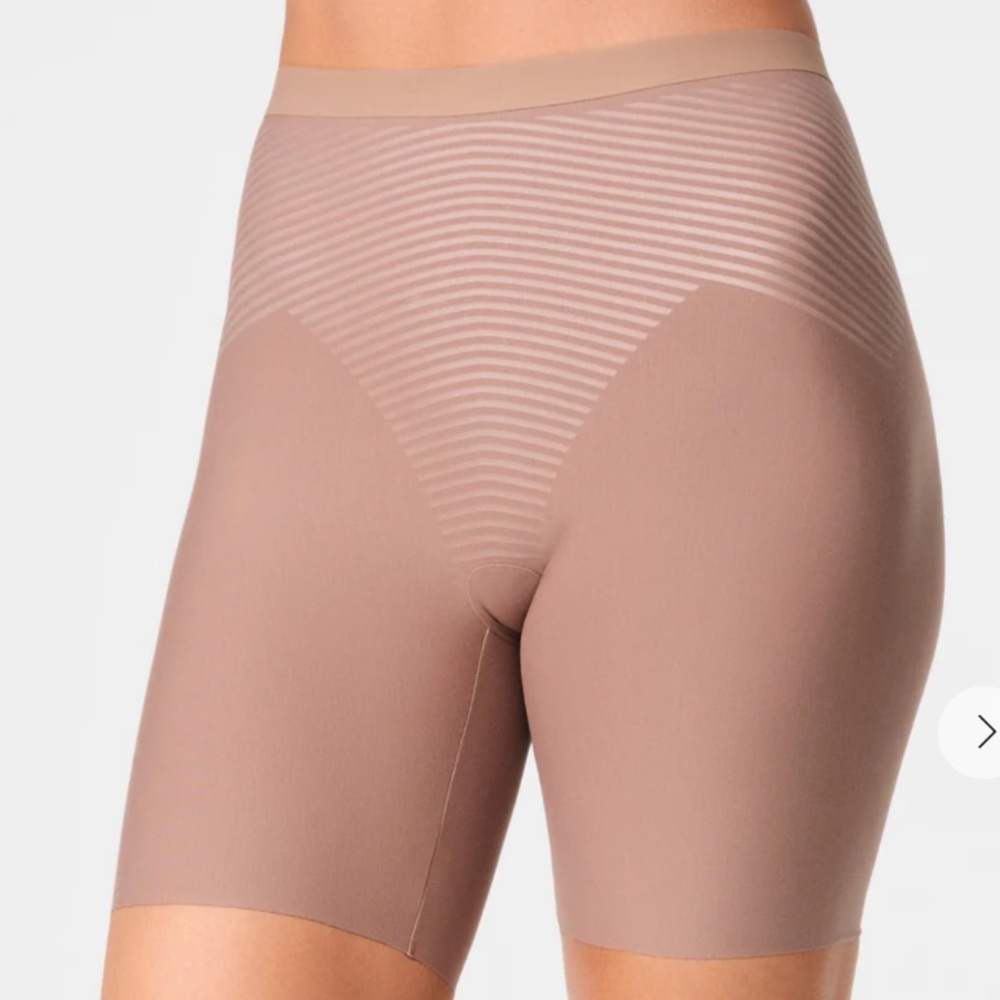 💗NWT Spanxshape Invisible Girl Short in Cafe Au Lait - Size Small